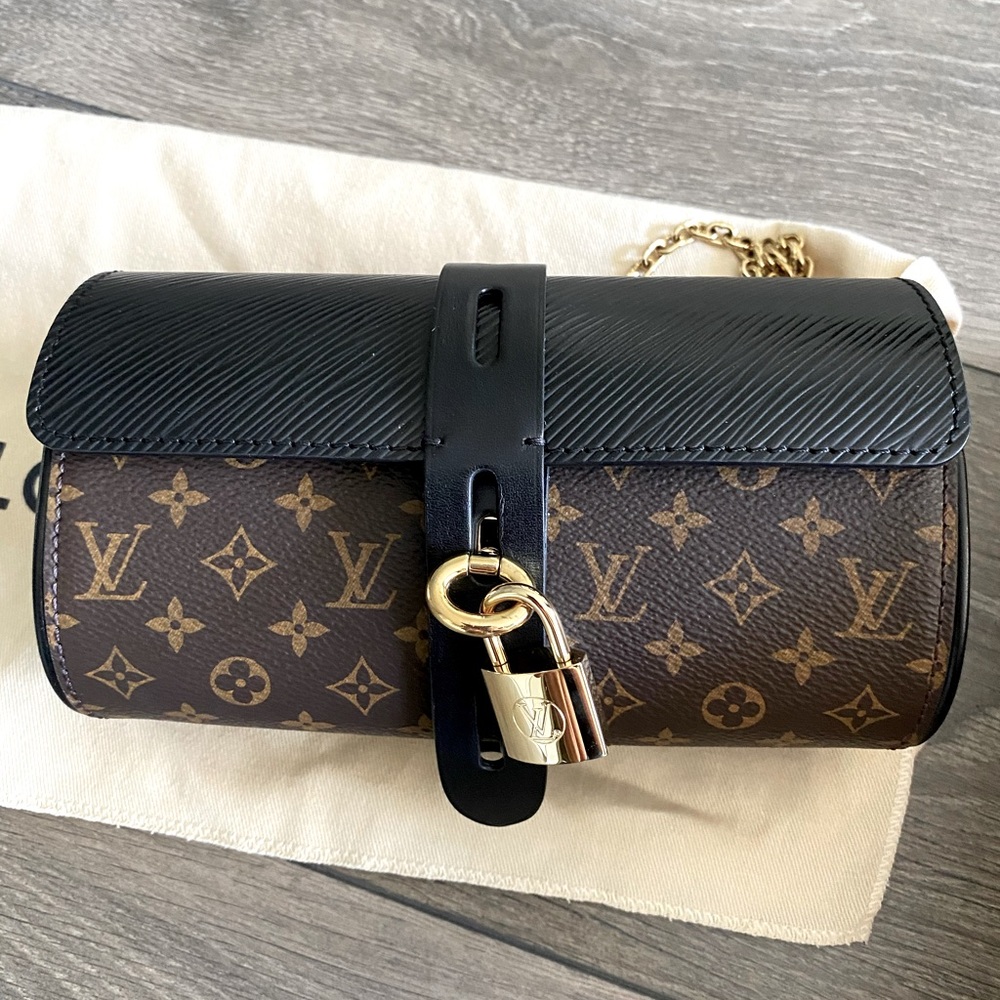 Louis Vuitton Glasses Case Bag runway collection
